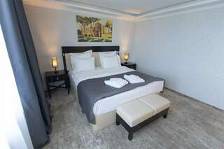 Гостиница Историческая гостиница Калуга Калуга Люкс Трёхкомнатный-2