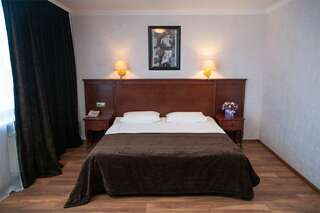 Гостиница Историческая гостиница Калуга Калуга Комфорт двухместный номер с одной кроватью-1