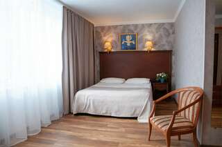 Гостиница Историческая гостиница Калуга Калуга Стандартный двухместный номер с одной кроватью-1