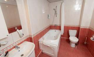 Гостиница Историческая гостиница Калуга Калуга Комфорт двухместный номер с одной кроватью-4