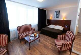 Гостиница Историческая гостиница Калуга Калуга Комфорт двухместный номер с двумя кроватями-2